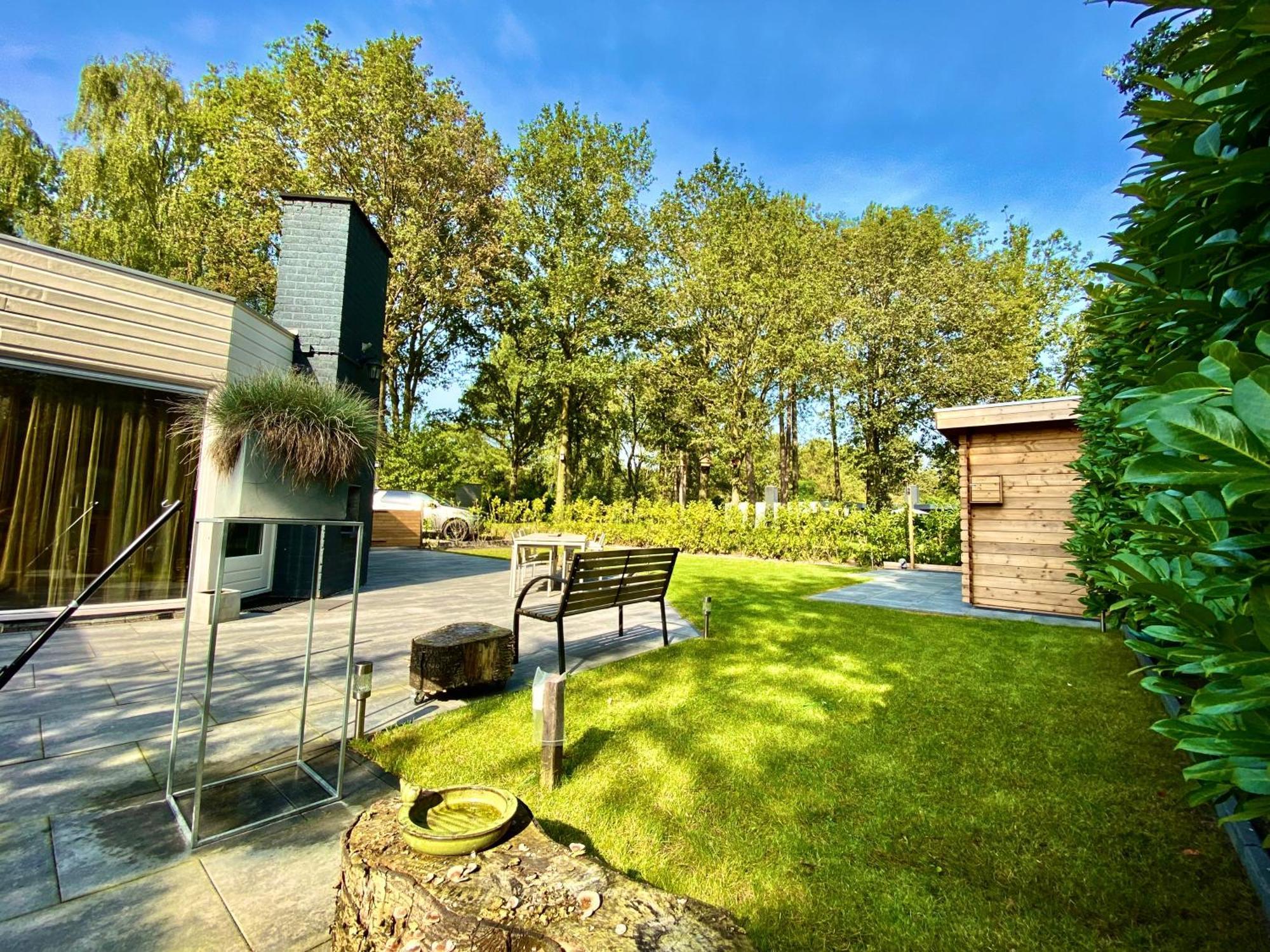 Strandhuisje Ermerzand Buitenkant foto